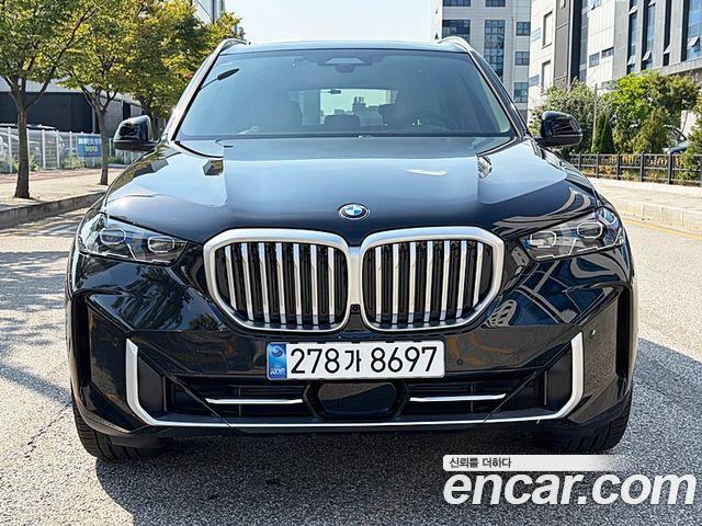 BMW X5 xDrive 40i xLine — пробег 8 450 км — фото 3 из 5