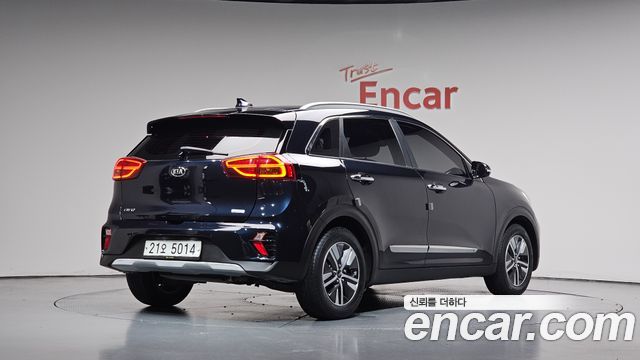 Kia Niro 1.6 HEV Noblesse Special — пробег 49 867 км — фото 2 из 5