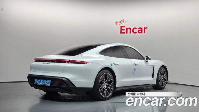 Porsche Taycan из Кореи Encar