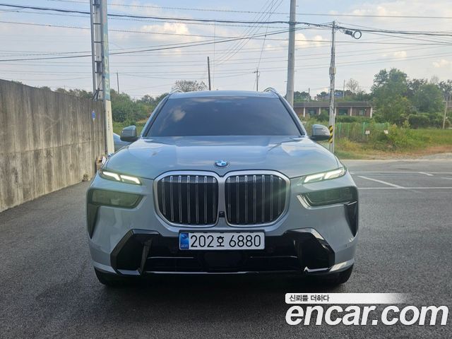 BMW X7 xDrive 40i M Sport 6STR — пробег 15 700 км — фото 1 из 5