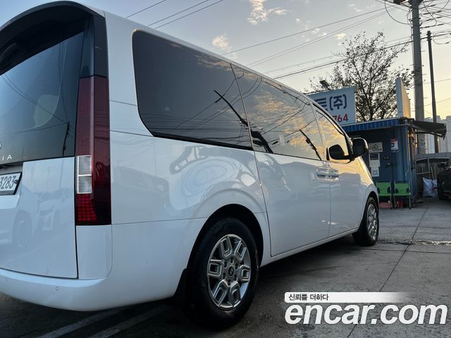 Hyundai Staria из Кореи Encar