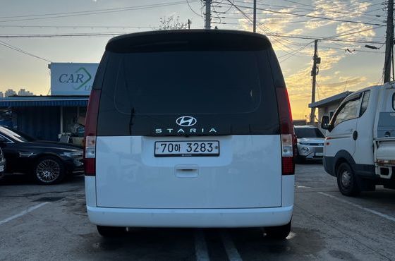 Hyundai Staria Tourer 11-Seater Modern — пробег 59 882 км — фото 4 из 5