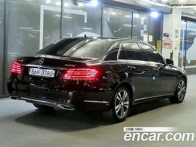 Mercedes-Benz E-Class E220 Bluetec Avantgarde — пробег 93 933 км — фото 4 из 5