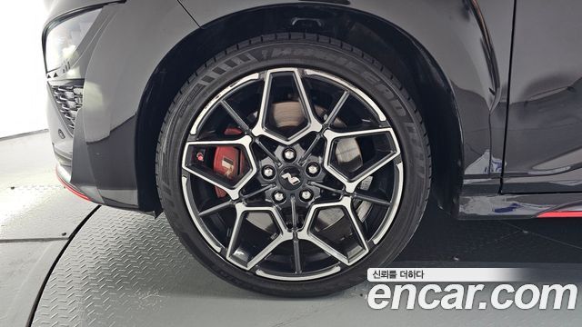 Hyundai Kona из Кореи Encar