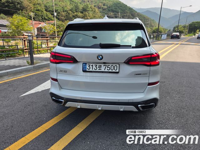 BMW X5 xDrive 40i M Sport — пробег 132 000 км — фото 3 из 5