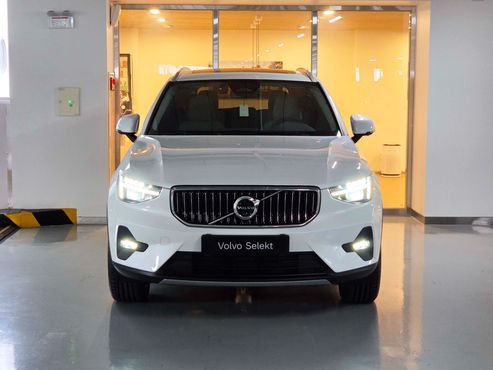 Volvo XC40 B4 Ultra Bright — пробег 369 км — фото 3 из 5