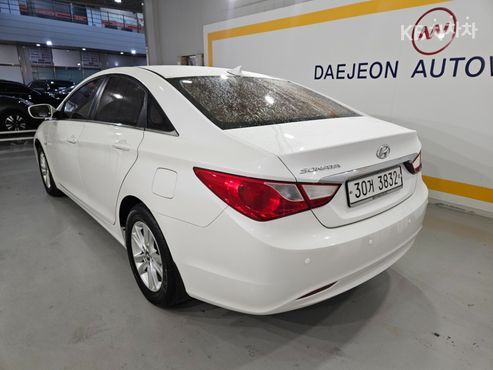 Hyundai Sonata Grand — пробег 131 619 км — фото 3 из 5