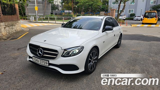 Mercedes-Benz E-Class E250 Avantgarde — пробег 100 000 км — фото 1 из 5