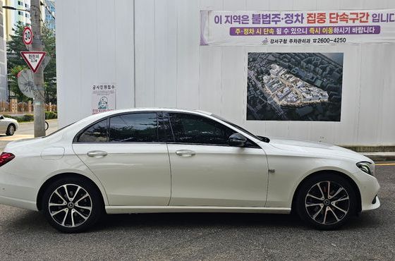 Mercedes-Benz E-Class E250 Avantgarde — пробег 100 000 км — фото 4 из 5
