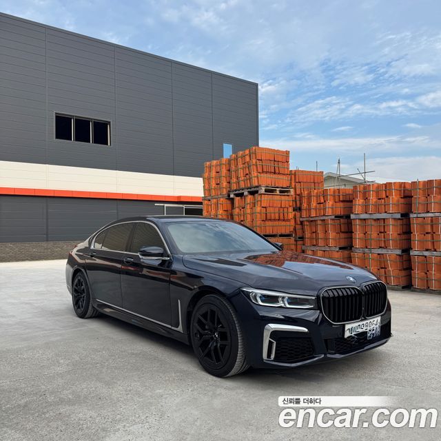 BMW 7-Series 740Li xDrive M Sport Package — пробег 132 000 км — фото 4 из 5