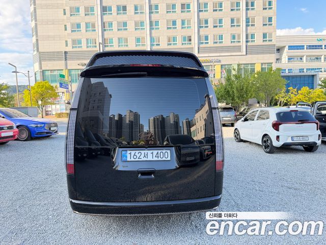 Hyundai Staria 4WD Lounge 9-Seater Limousine — пробег 700 км — фото 5 из 5