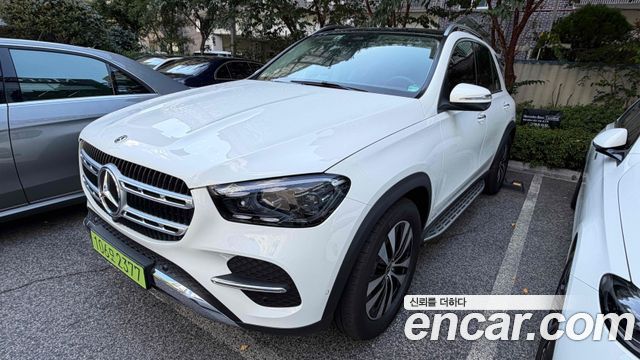 Mercedes-Benz GLE-Class GLE350 4MATIC — пробег 10 686 км — фото 1 из 4