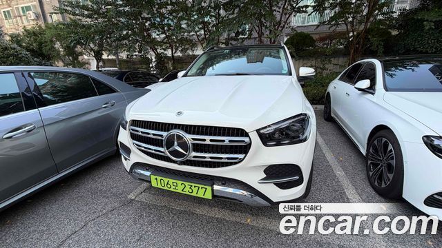 Mercedes-Benz GLE-Class GLE350 4MATIC — пробег 10 686 км — фото 2 из 4