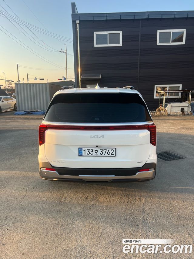 Kia Carnival HEV 9seater Signature — пробег 1 035 км — фото 2 из 5