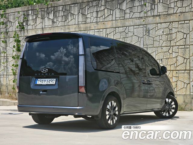 Hyundai Staria из Кореи Encar