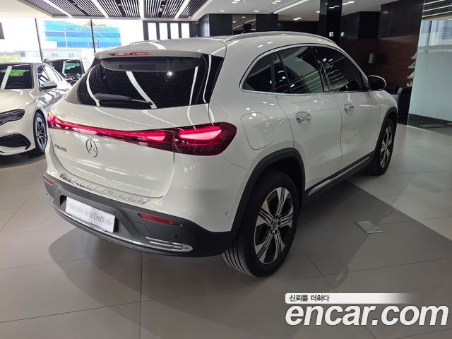 Mercedes-Benz EQA из Кореи Encar