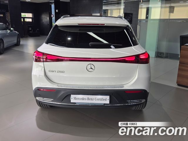 Mercedes-Benz EQA из Кореи Encar