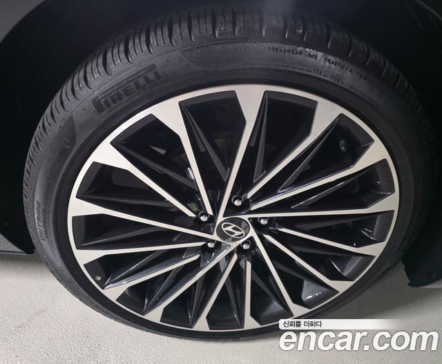 Hyundai Grandeur Calligraphy — пробег 13 000 км — фото 5 из 5