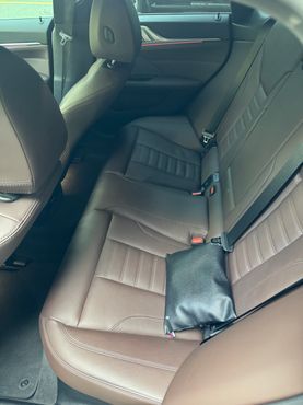 BMW i4 eDrive40 M Sports Pro — пробег 60 000 км — фото 2 из 5