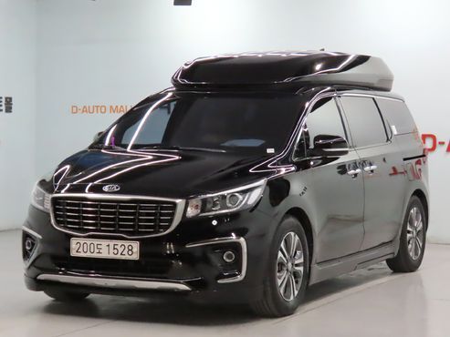 Kia Carnival 9-Seater Hi-Limousine Luxury — пробег 133 000 км — фото 1 из 5
