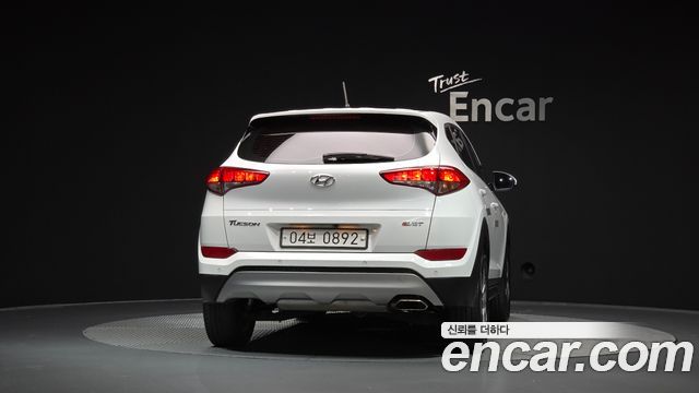 Hyundai Tucson Diesel 1.7 2WD Style — пробег 145 348 км — фото 4 из 5