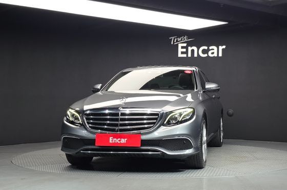 Mercedes-Benz E-Class E300 4MATIC Exclusive — пробег 144 320 км — фото 3 из 5