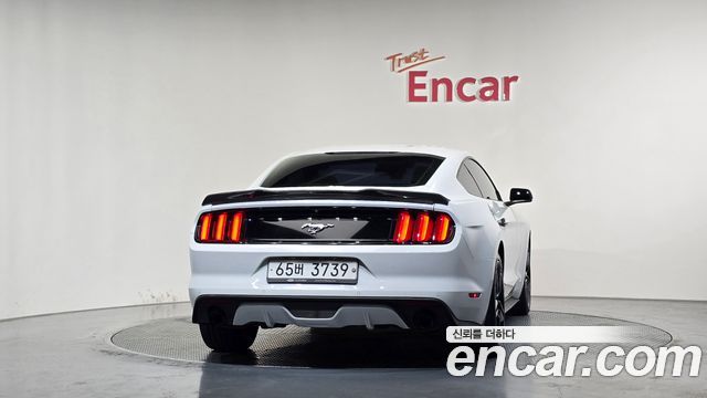Ford Mustang Coupe — пробег 106 743 км — фото 4 из 5