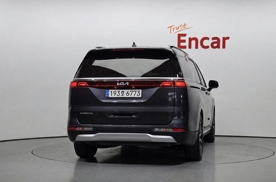 Kia Carnival Gasoline 9-Seater Prestige — пробег 57 053 км — фото 4 из 5