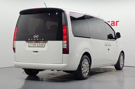 Hyundai Staria Tourer 9-Seater Modern — пробег 115 948 км — фото 2 из 5