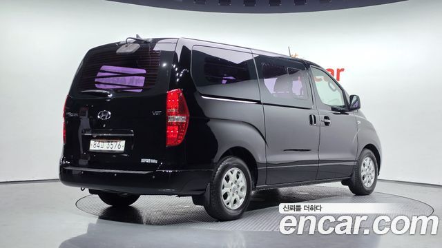 Hyundai Starex 5-Seater VAN CVX Premium — пробег 181 213 км — фото 2 из 5