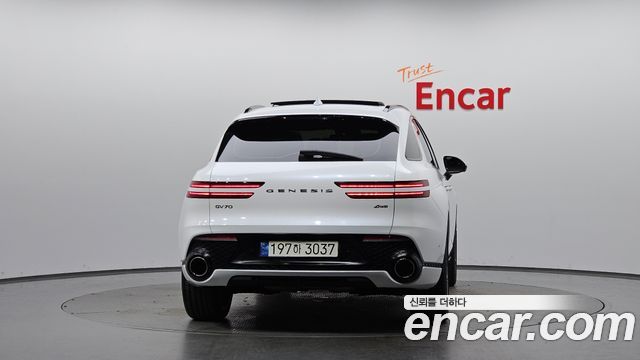 Genesis GV70 из Кореи Encar