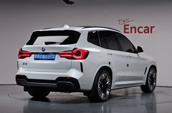 BMW iX3 M Sports — пробег 34 340 км — фото 2 из 5