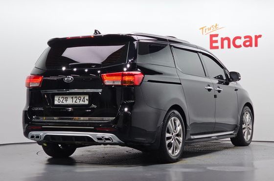 Kia Carnival 9-seater Prestige — пробег 190 624 км — фото 2 из 5