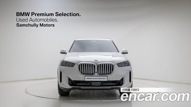 BMW X5 xDrive 30d xLine — пробег 4 350 км — фото 2 из 5