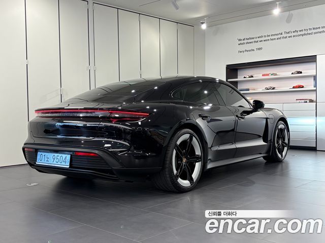 Porsche Taycan из Кореи Encar