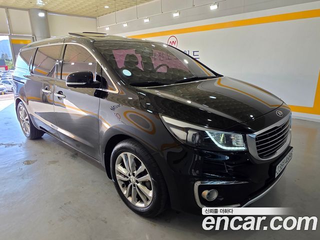 Kia Carnival 7-seater Limousine President — пробег 217 775 км — фото 3 из 5