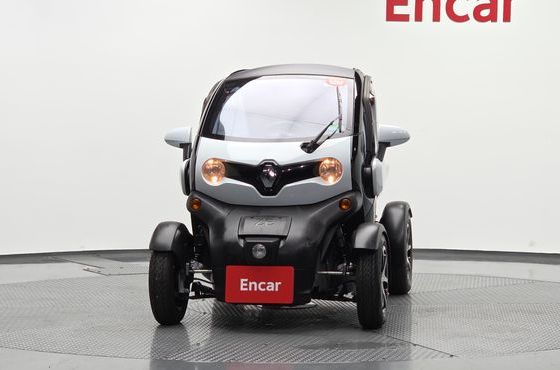 Renault (Samsung) Twizy Intens(2-seater) — пробег 3 296 км — фото 3 из 5