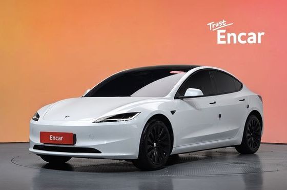 Tesla Model 3 RWD — пробег 9 940 км — фото 1 из 5