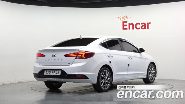 Hyundai AVANTE 1.6 Smart — пробег 71 513 км — фото 2 из 5