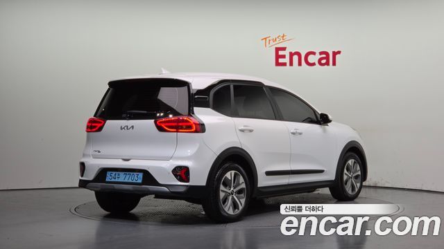 Kia Niro Earth — пробег 69 970 км — фото 2 из 5