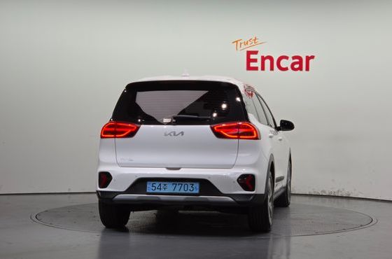 Kia Niro Earth — пробег 69 970 км — фото 4 из 5