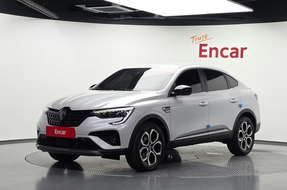 Renault (Samsung) Arkana 1.6 E-TECH Iconic — пробег 14 718 км — фото 1 из 5