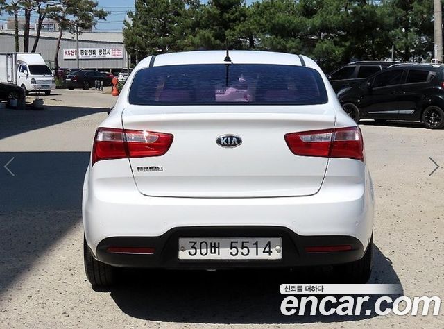 Kia pride 1.4 MPI Sedan Smart Special — пробег 122 618 км — фото 4 из 5