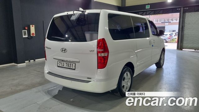Hyundai Starex 4WD Wagon 12-Seater Smart — пробег 53 783 км — фото 3 из 5