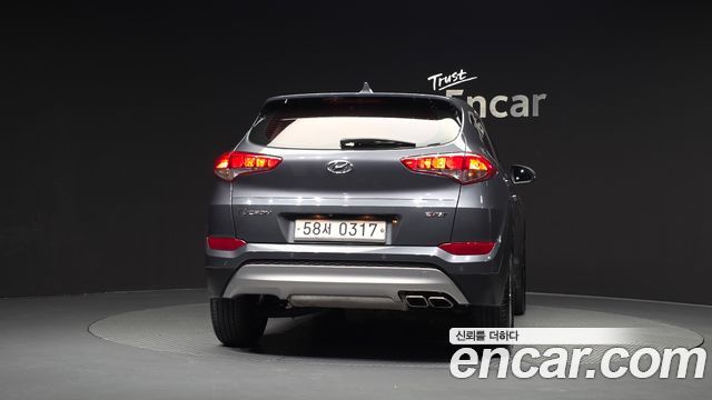 Hyundai Tucson Diesel 2.0 2WD Style Special — пробег 82 090 км — фото 4 из 5