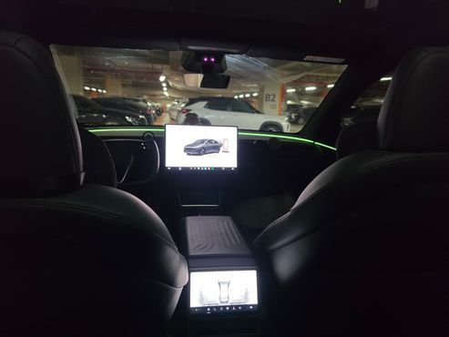 Tesla Model Y Premium RWD — пробег 12 800 км — фото 3 из 5