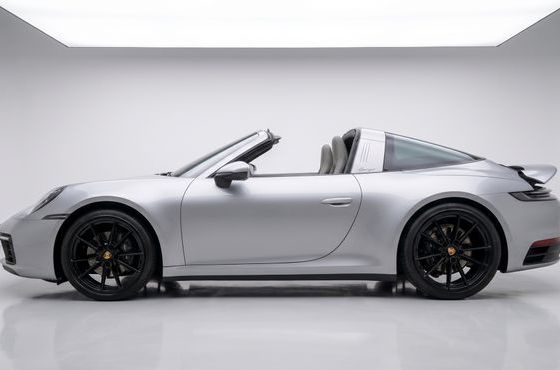 Porsche 911 Targa 4 — пробег 16 800 км — фото 1 из 5