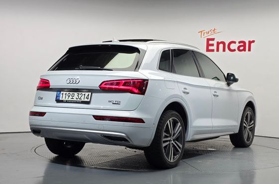 Audi Q5 50 TDI Quattro Premium — пробег 81 421 км — фото 2 из 5