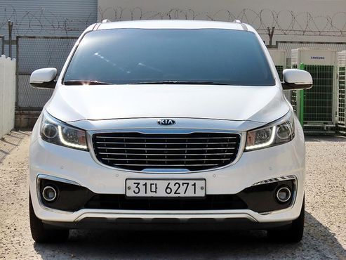 Kia Carnival Gasoline 7-seater Limousine President — пробег 133 450 км — фото 1 из 5
