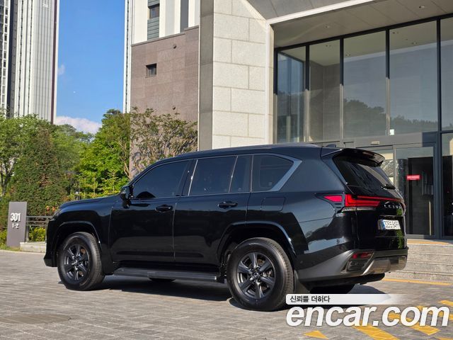 Lexus LX 700h Overtrail — пробег 12 км — фото 4 из 5